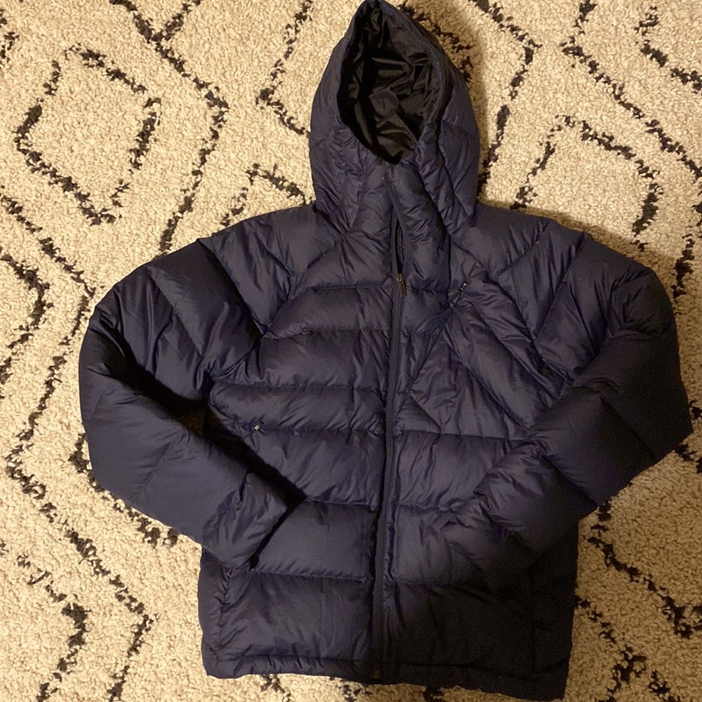 Nau navy blue puffer coat